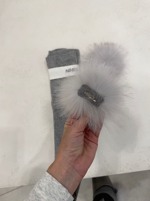 БРОШЬ ГАРЭТ СЕРЫЙ