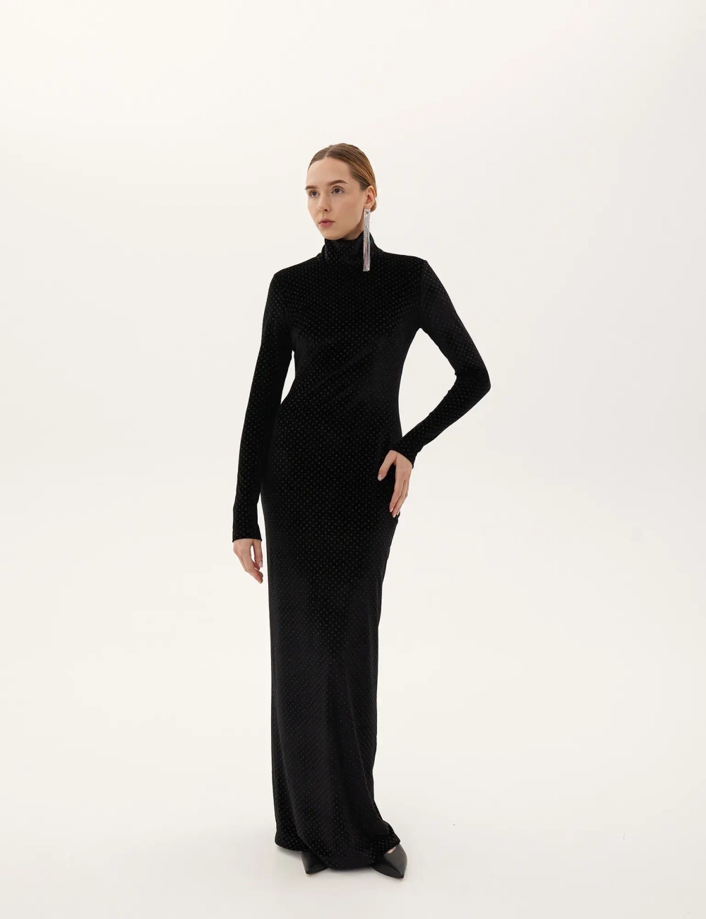Платье-футляр, чёрный