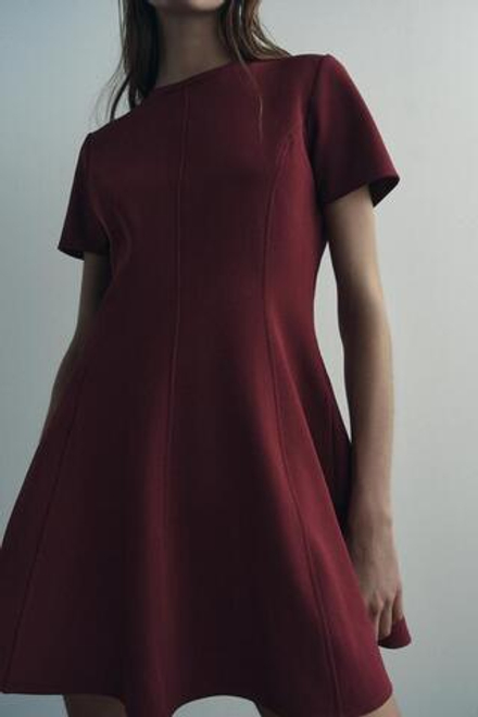 ZARA КОРОТКОЕ ПЛАТЬЕ, ЦВЕТ БУРГУНДСКОГО ВИНА
