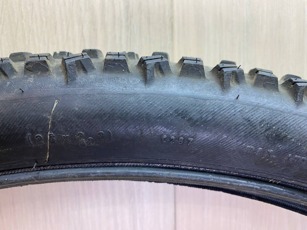 Покрышка для велосипеда Continental MountainKing 2.2 26x2.2