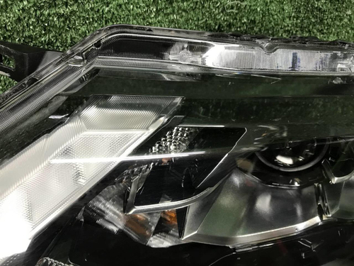 Фара левая Nissan X-Trail T32 (2017-2022) LED