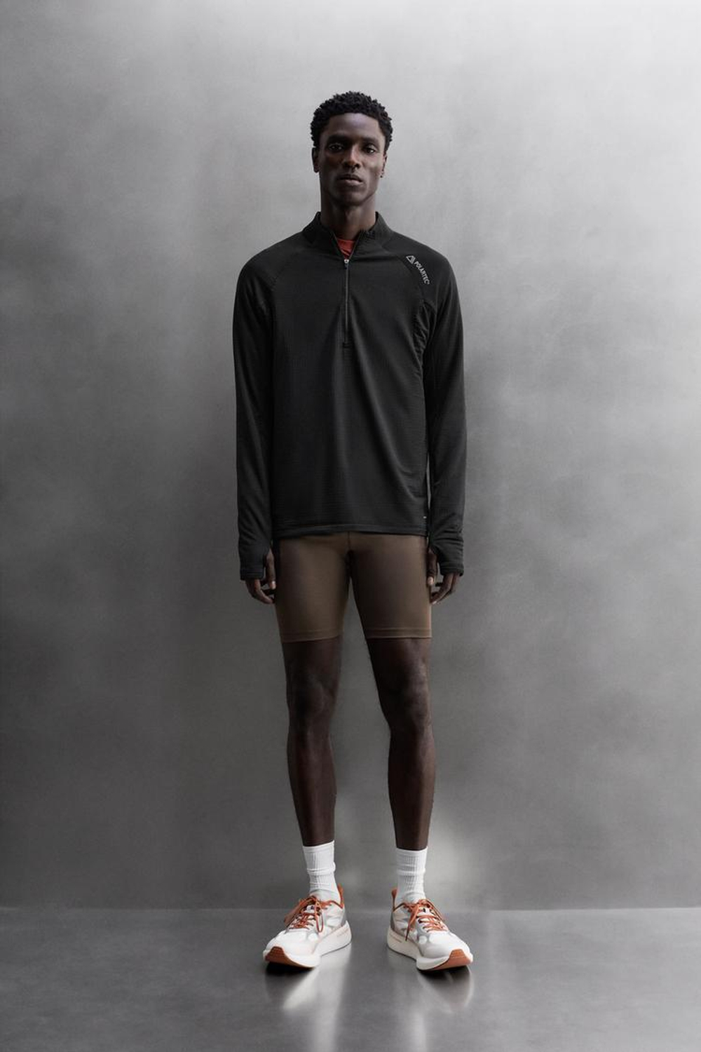 ZARA ТОЛСТОВКА POLARTEC © С ВОРОТНИКОМ НА МОЛНИИ, ЧЕРНЫЙ