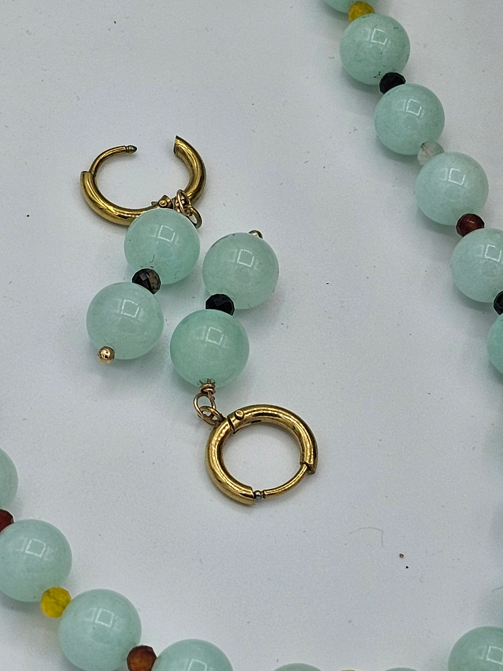 Комплект украшений авторский из натуральных камней. Колье и браслет из Халцедона "Ментоловый коктейль". Бижутерия на шею, на руку для женщин, девушек. Летнее женское украшение