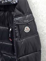 Пуховик Moncler
