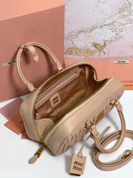 Сумка MIU MIU Arcadie matelassé из кожи наппа, пудровый