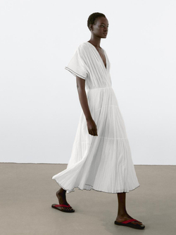 Massimo Dutti Длинное платье со складками и контрастной отделкой, белый