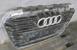 Решетка радиатора Audi A6 (C7) 11-14 Б/У Оригинал 4g0853653k