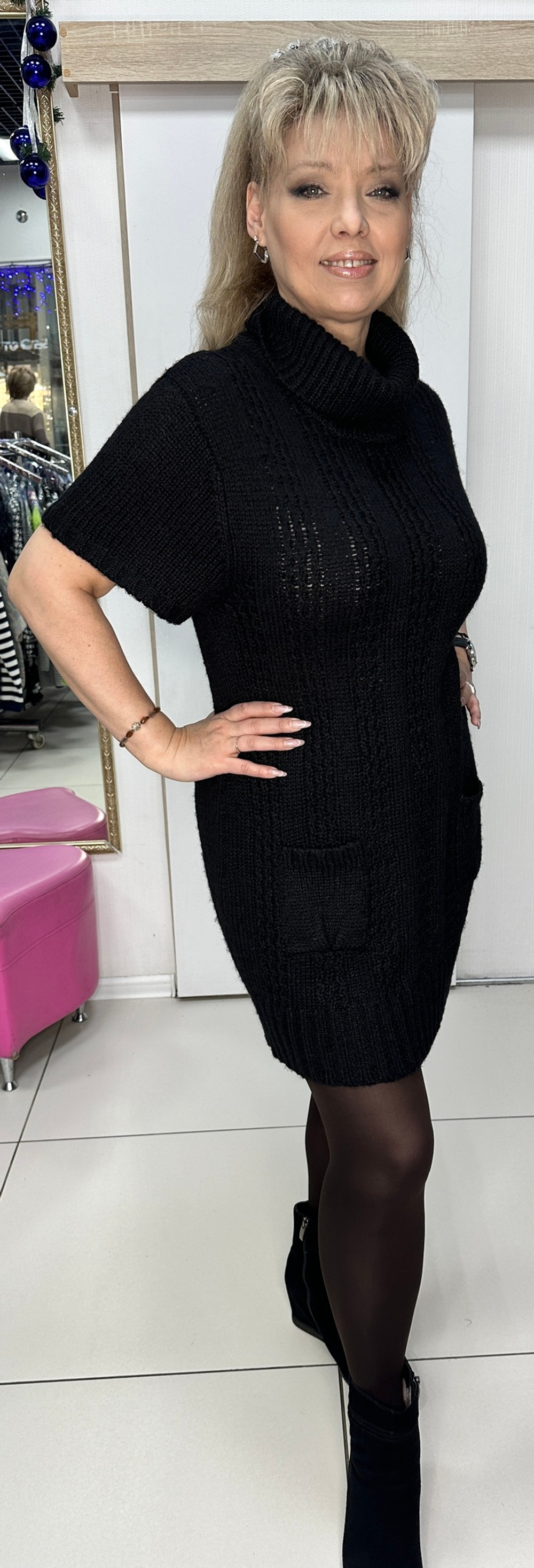 Черный джемпер-туника с короткими рукавами