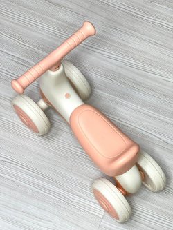 Беговел от 2 лет с музыкой розовый (74737-2)