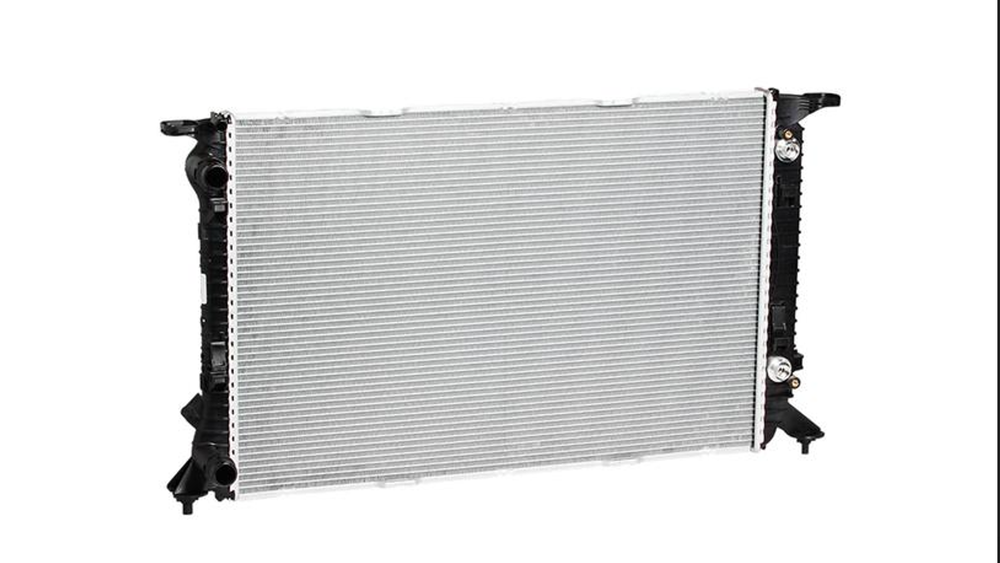 Радиатор охлаждения Audi Q7