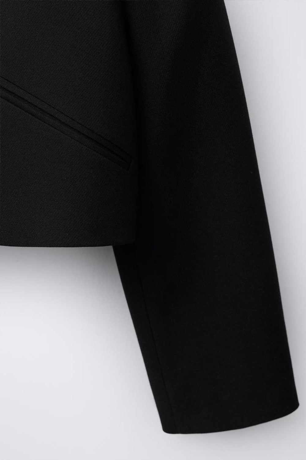 ZARA УКОРОЧЕННЫЙ БЛЕЙЗЕР, ЧЕРНЫЙ