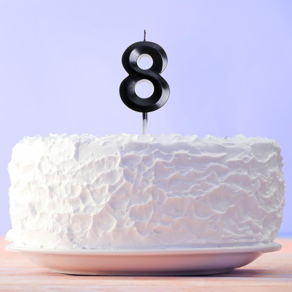Свеча в торт цифра "8" , черная, 5 х 12 см