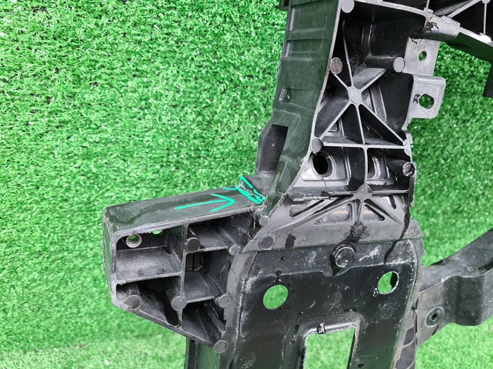 Телевизор Hongqi H5 2 (2022-н.в.)