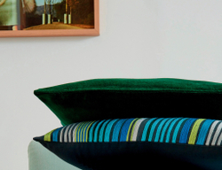 Подушка декоративная 45х45 Blanc Des Vosges Arc En Ciel Bleu Paon фото