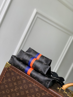 Louis Vuitton Trio Toilet Pouch
