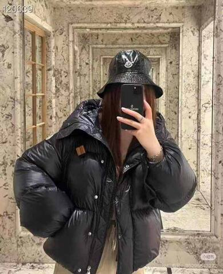 Пуховик Moncler
