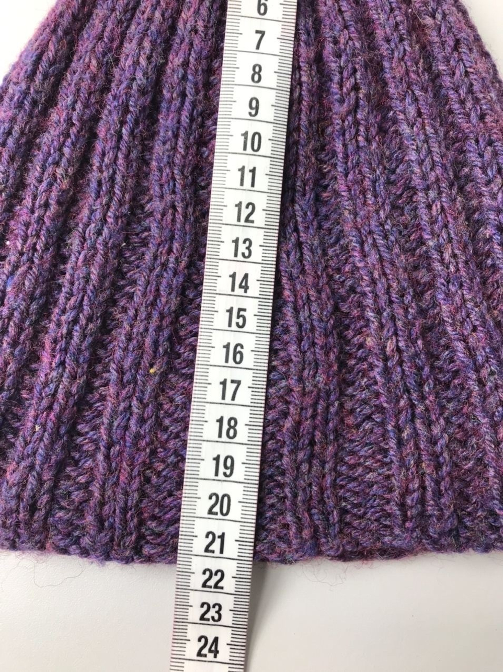 Шапка фиолетовая на 6/7 лет