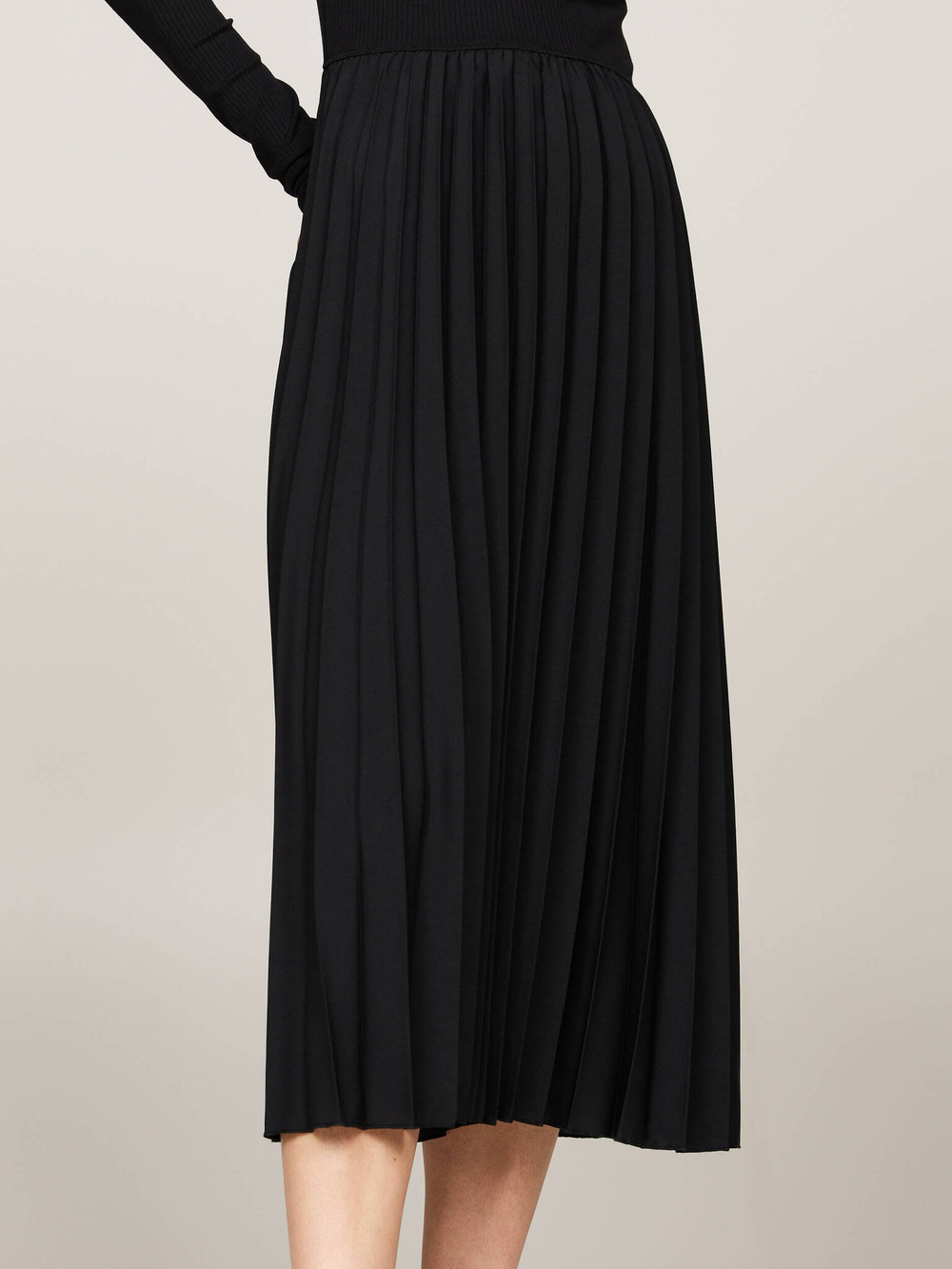 Платье Tommy Hilfiger - черный(WW0WW44176)