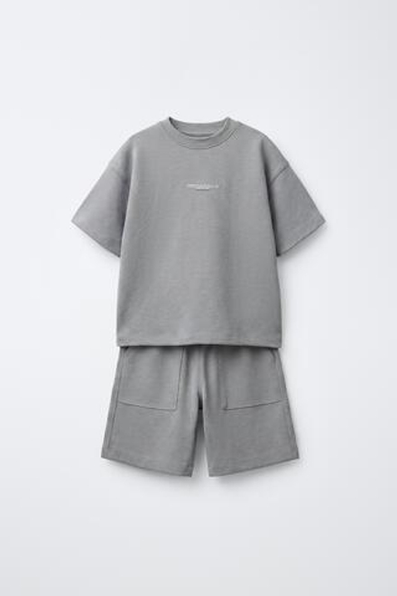 ZARA КОМПЛЕКТ ИЗ ФУТБОЛКИ И ШОРТОВ ИЗ ИНТЕРЛОКА,, СЕРЫЙ МЕЛАНЖ