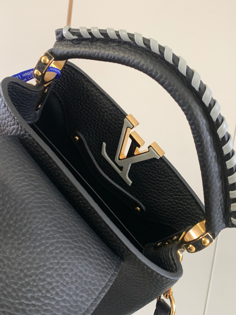 Louis Vuitton Capucines Mini