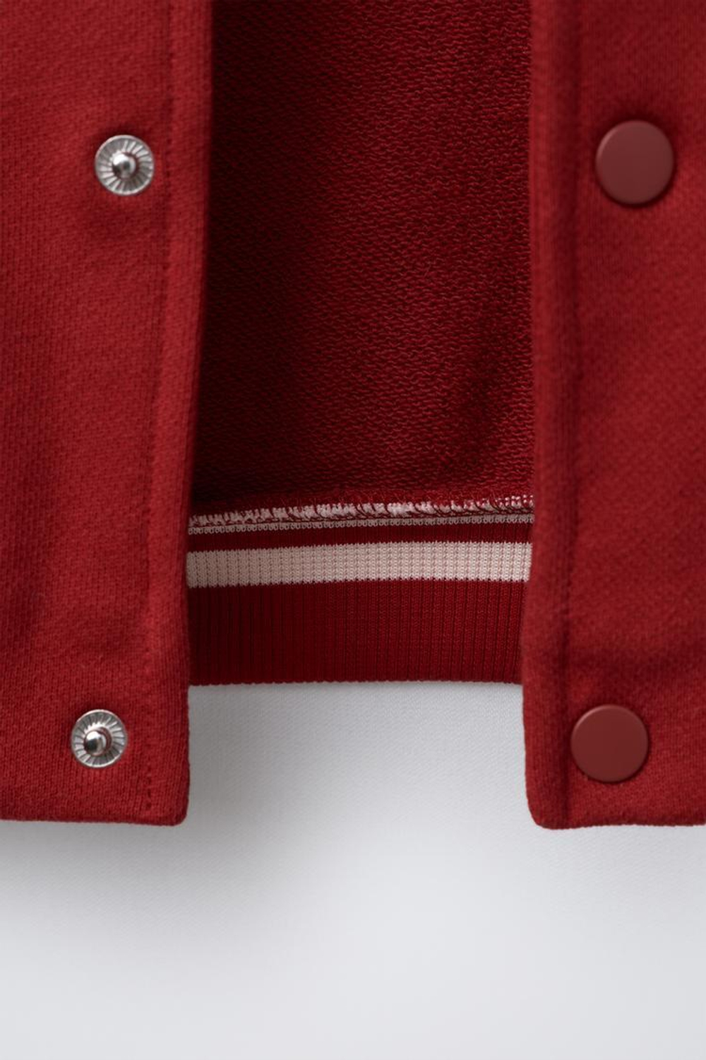 ZARA БОМБЕР SNOOPY PEANUTS™, БУРГУНДИ