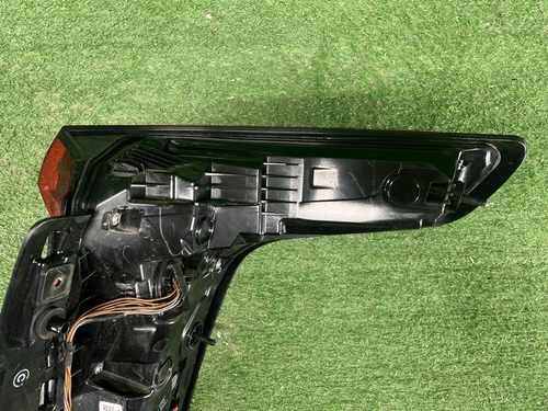 Фонарь левый внешний Cadillac XT6 (2019-н.в.)