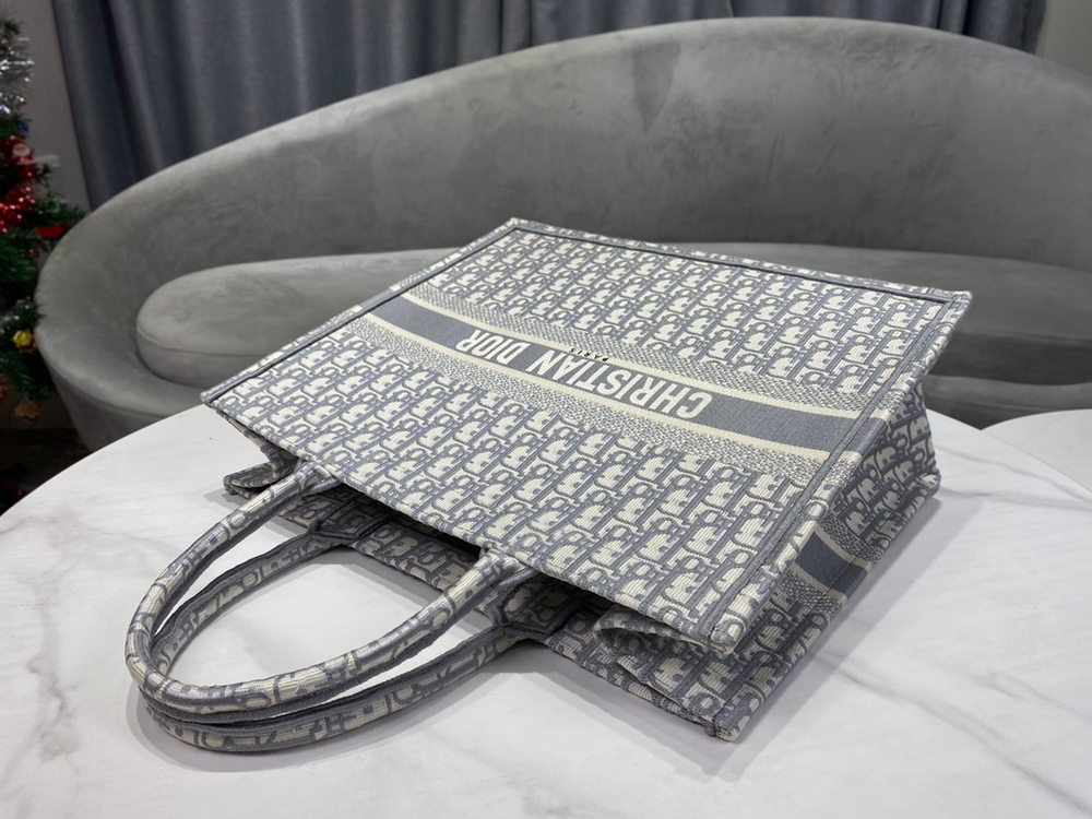 Christian Dior Book Tote 42 cm