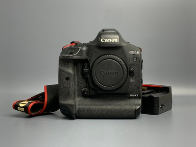 Canon EOS-1D X Mark II 307.000 кадров