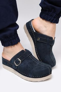 701 | "Aleksandra" | Темно-синие женские медицинские сабо с закрытым носом