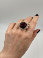 Кольцо с фиолетовым кристаллом