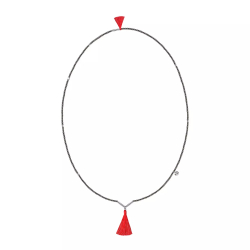 подвеска из гематит​а с красными кистями