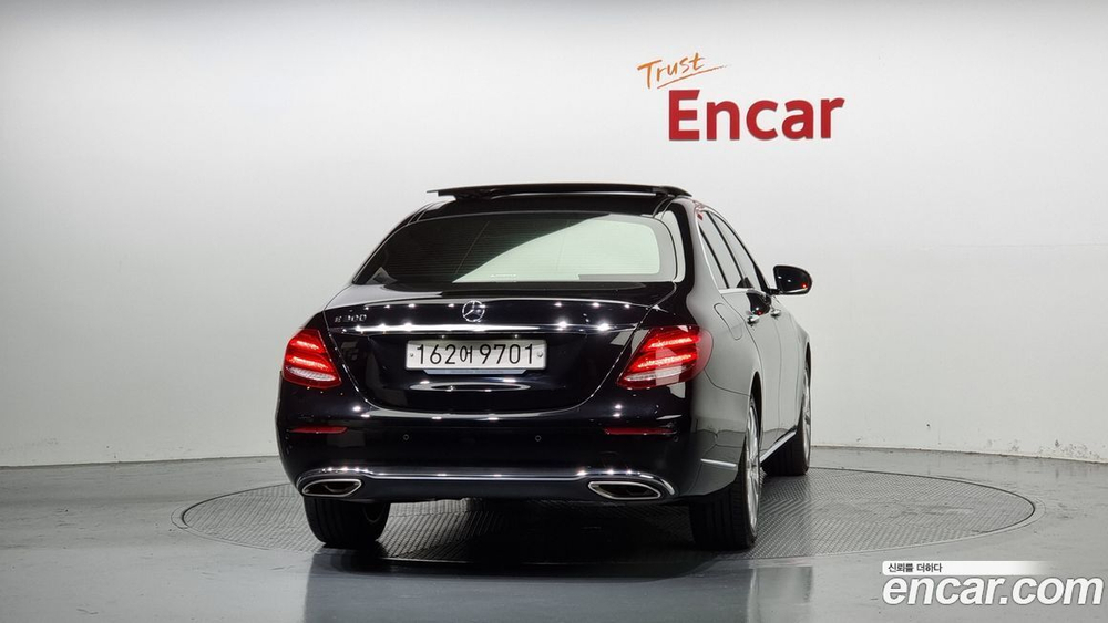 Mercedes-Benz E-Class W213 E300 Exclusive (08.2019)