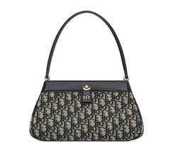 Сумка Dior Key, модель среднего формата