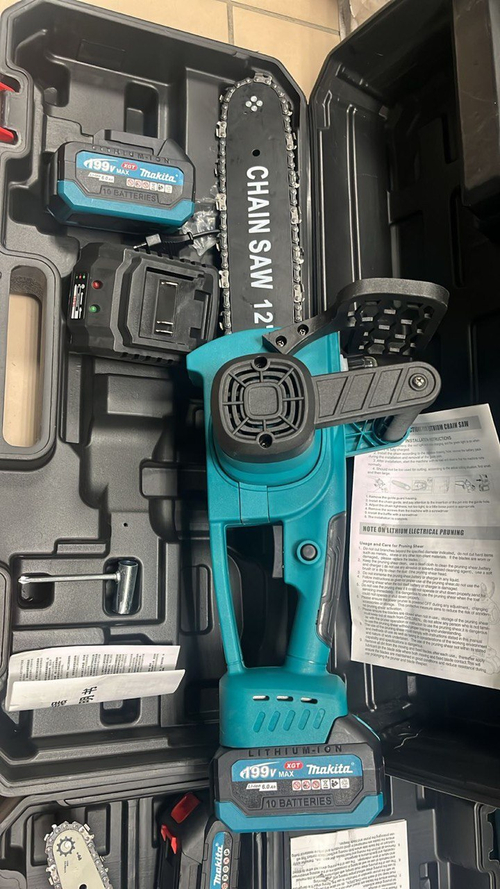 Аккумуляторная цепная пила (сучкорез)