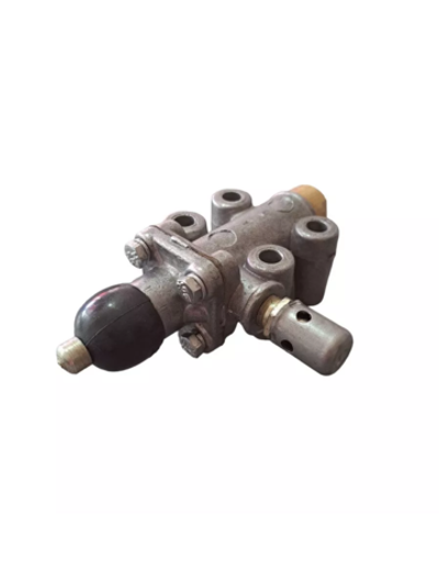 Клапан включения делителя 15.1772040 для Камаз