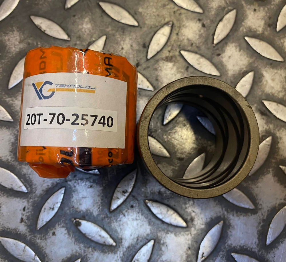 Втулка 20T-70-25740