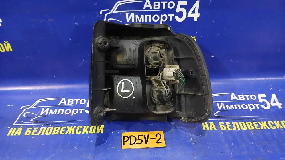 Стоп левый MITSUBISHI DELICA 1998