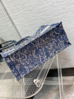 Christian Dior Book Tote 42 cm