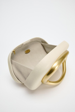 ZARA СУМКА-КОРОБОЧКА С ЗОЛОТИСТОЙ ЗАСТЕЖКОЙ, БЕЛЫЙ