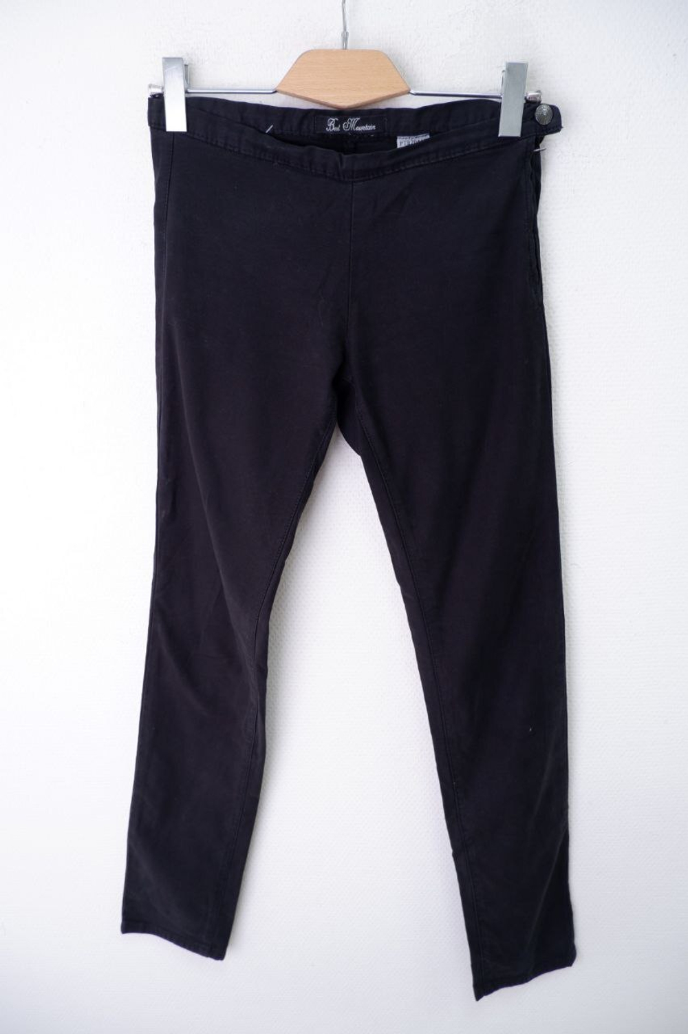 Джинсы  Best Mountain узкие 44 размер