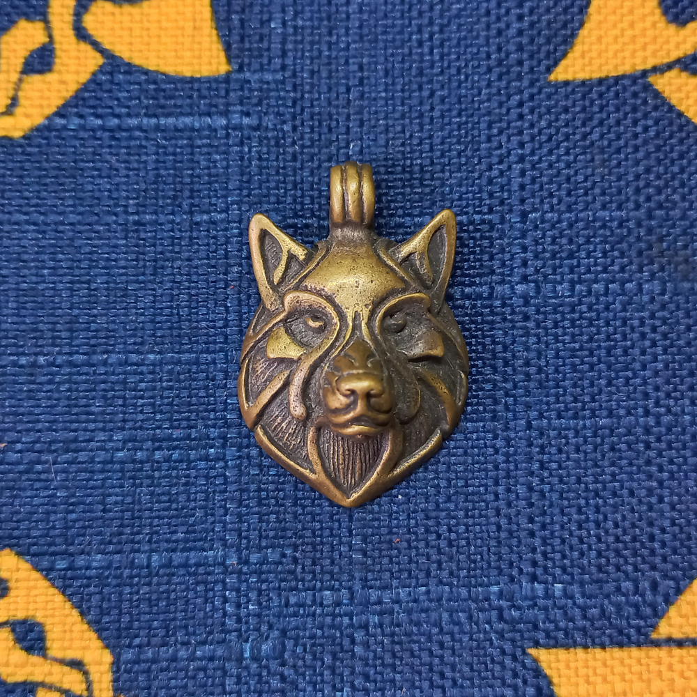 Подвеска. Волк