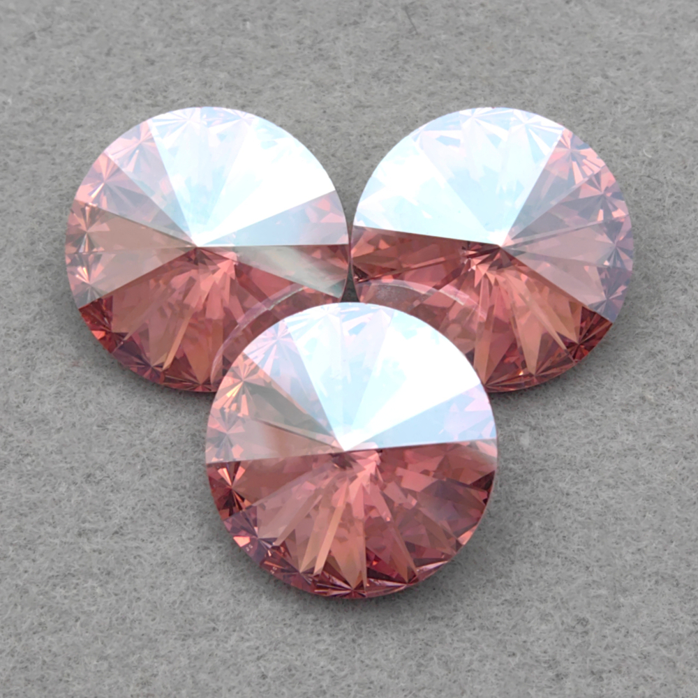 Swarovski 1122 Rivoli, Light Rose Moonlight F