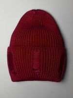 Шапка женская на осень рваная