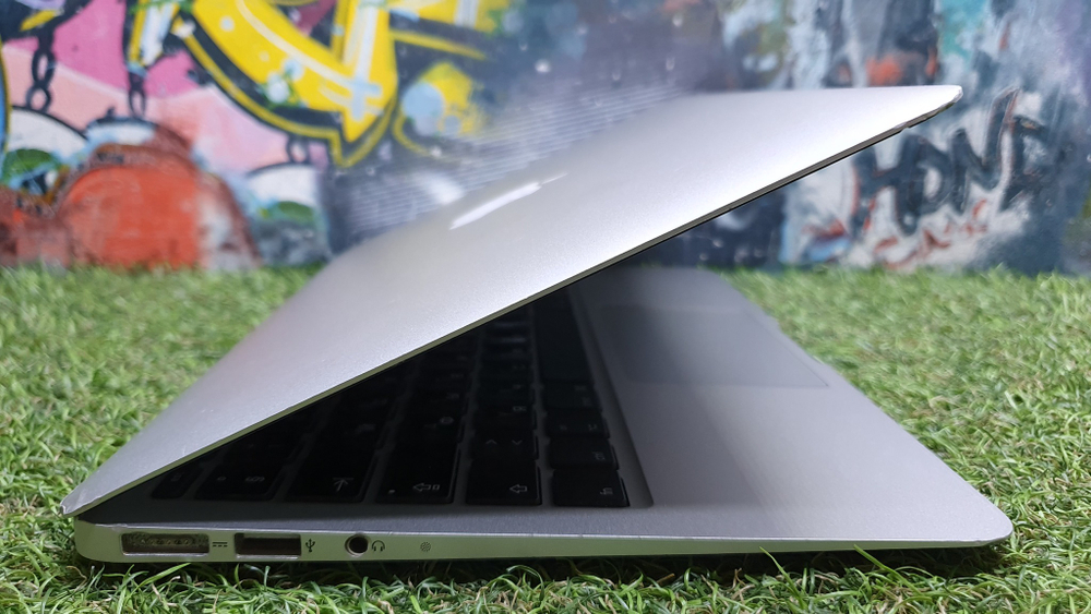 MacBook Air 11 2012 (A1465) i5/4Gb