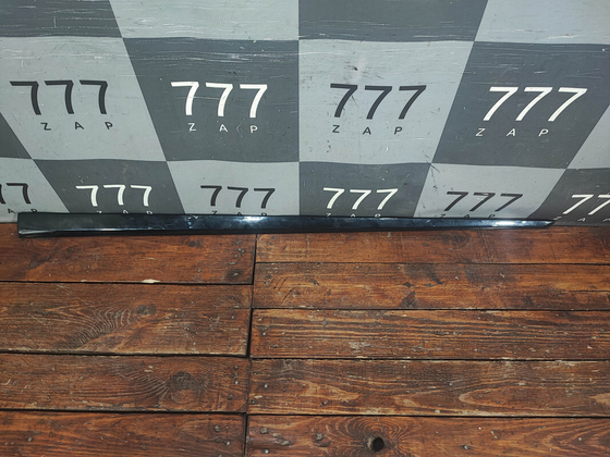 Молдинг двери передней правой Toyota Camry XV70 17-нв Б/У Оригинал PZ32933021