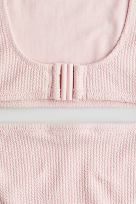 H&M КУПАЛЬНИК ИЗ РЕЛЬЕФНОЙ ТКАНИ, СВЕТЛО-РОЗОВЫЙ