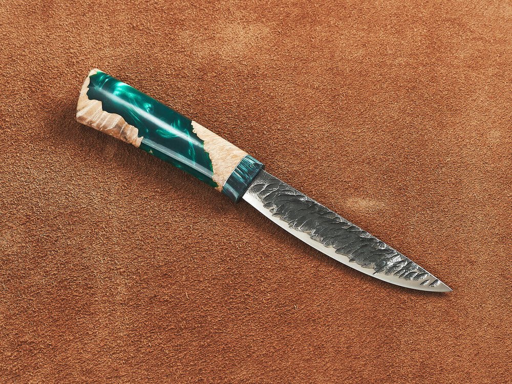 Якутский нож "Амга", сталь Х12МФ, рукоять стабилизированная карельская береза / акрил изумруд