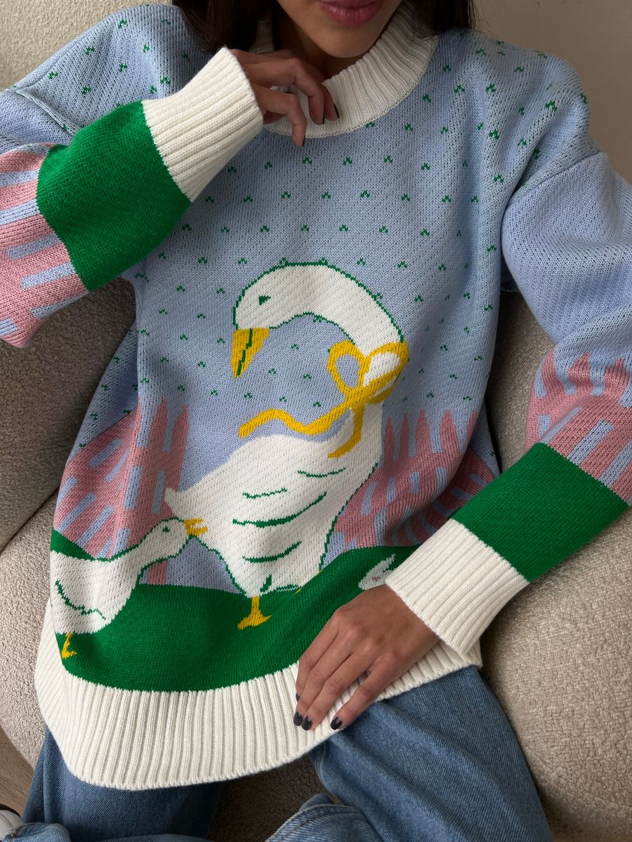 Свитер с рисунком Гуси