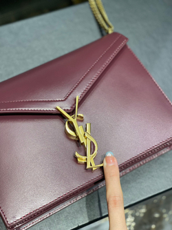 Saint Laurent Cassandra Medium 22 cm