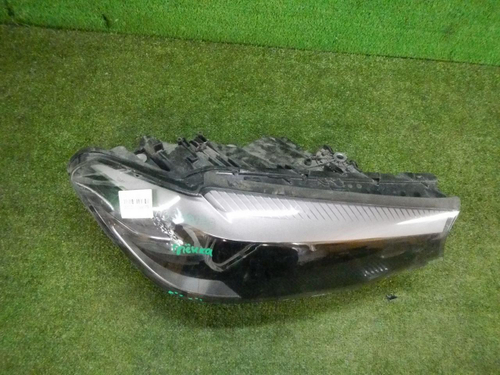 Фара правая BMW 5er G30 (2017-2020) LED (В пленке)